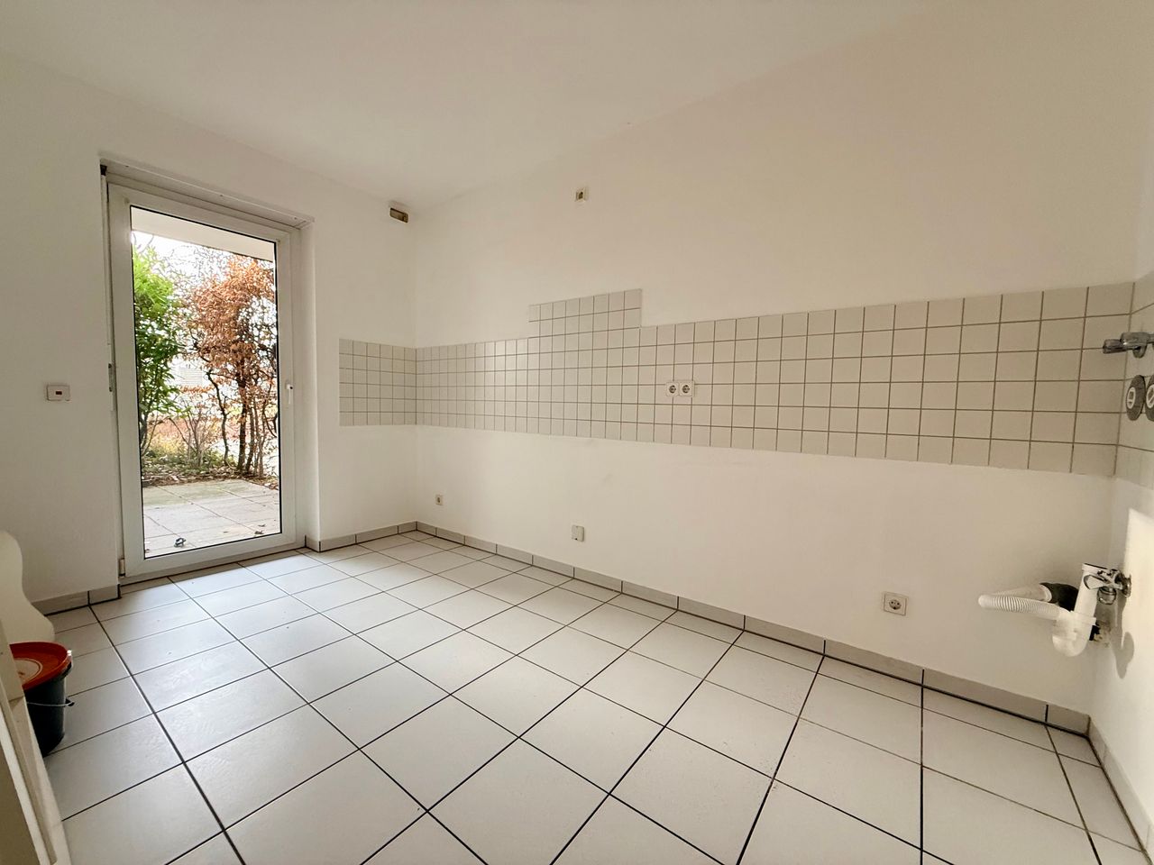 Lindenhof – Renovierte Barrierefreie Erdgeschoss Wohnung mit Terrasse - Photo 4