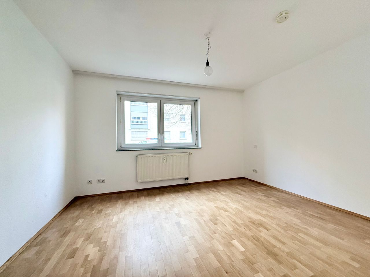 Lindenhof – Renovierte Barrierefreie Erdgeschoss Wohnung mit Terrasse - Photo 3
