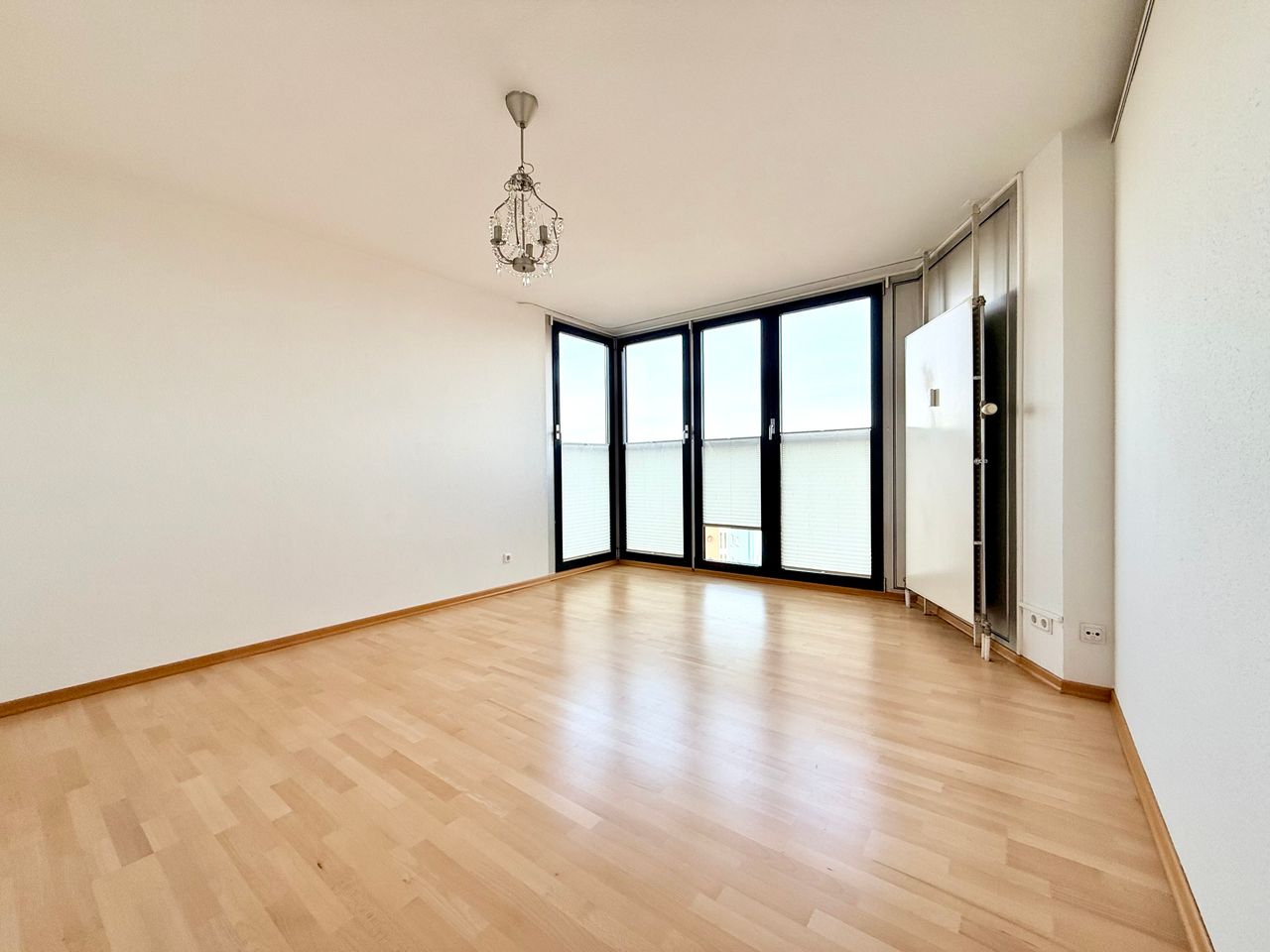 Lichtdurchflutete 5 ZKB-Dachterrassenwohnung in MA-Neckarau - Foto 2